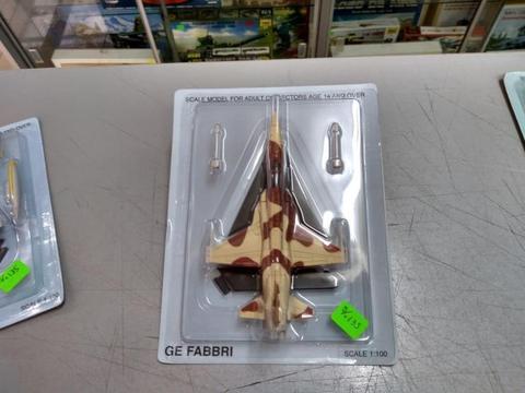 1/100 Avion Northrop F 5 Sukhoi Mig Tanque Mi 8 Auto Dakar