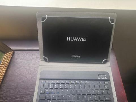 Tablet Huawei Mediapad T5 10.1 32gb 3gb 10/10 Case y teclado bluetooth de regalo