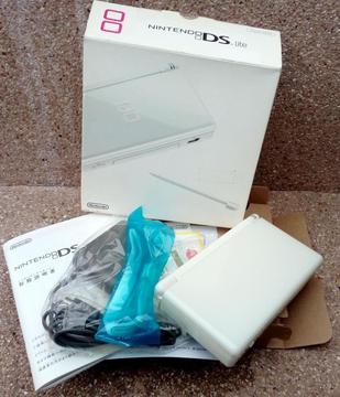 Nintendo Ds Lite en caja (blanca)