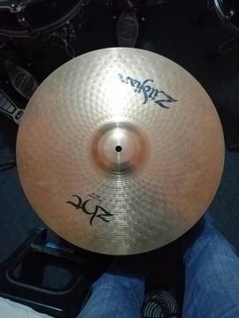 PLATILLOS ZILDJIAN ZHT 16 Y 18 PULGADAS