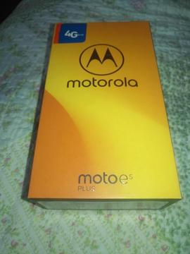 Vendo Moto E5 Plus E5 en Caja Original