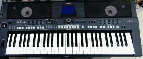 Organo Electrónico Yamaha Psr-s650