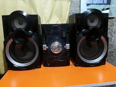 Vendo Equipo de Sonido Panasonic