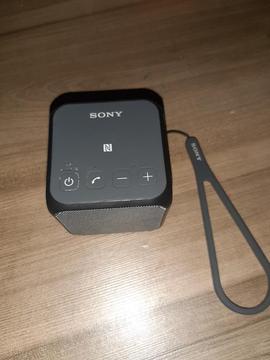 Parlante Bluetooth Sony 100