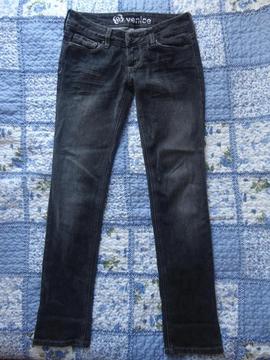 JEAN USADO MARCA BULLHEAD PARA MUJER TALLA 26 SAN ISIDRO ENVIOS OLVA COURIER PROVINCIAS