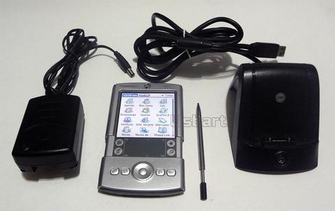 Agenda Electrónica PDA Palm Tungsten T2 con Base de Carga, Cargador, lapiz. Operativo