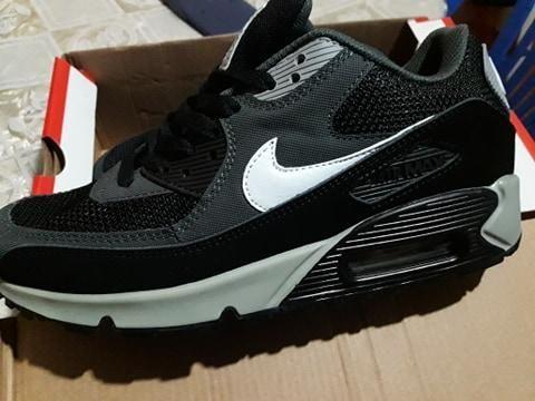 ZAPATILLAS NIKE AIR MAX 90 EN VENTA TALLA 42 EN STOCK!!!!!!!