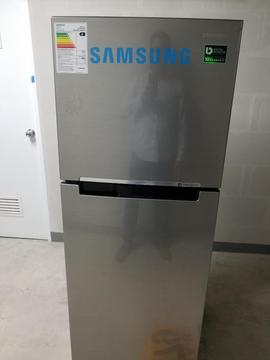 Refrigeradora Samsung 72 Litros