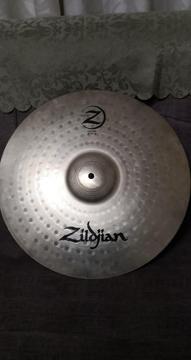 crash de 16' zildjian a 130soles