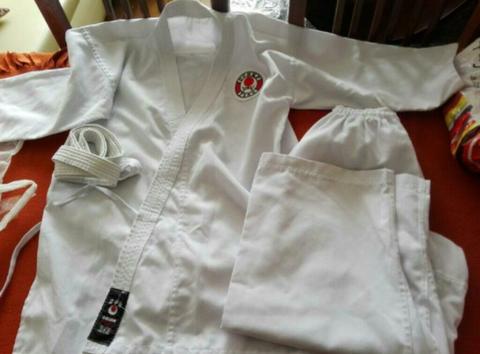 Uniforme de Karate para Niño de 8 Años