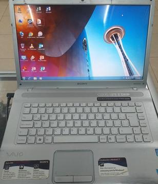 Oferta Laptop Sony Vaio PCG-7171P Core 2 Duo 4gb RAM / HDD 320 gb Sata