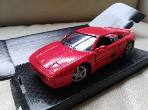 Vendo Ferrari F355 Escala 1:24