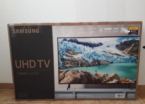 Vendo Tv Samsung RU7100 50 2 meses de uso