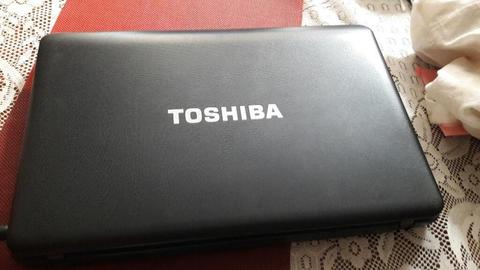 Laptop Toshiba I5 Negro