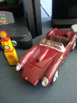 Auto a Escala 1:18