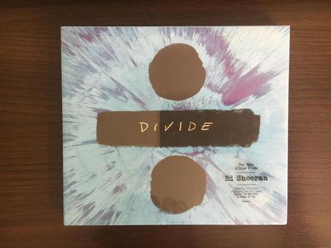 CD de música Ed Sheeran Divide Deluxe