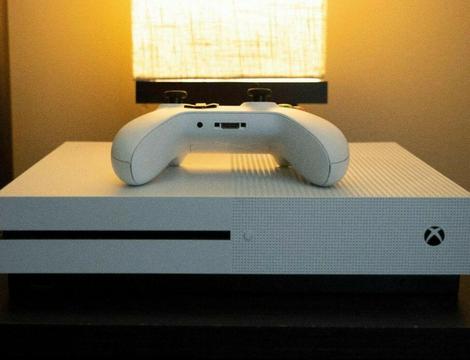Remato Xbox One 1tb Blanco Como Nuevo
