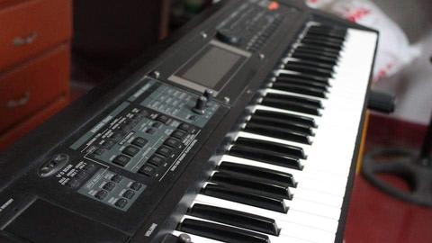 teclado rolan GW-8