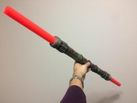 Sable Darth Maul Star Wars retráctil Hasbro