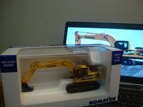 Excavadora Komatsu HB 205 Hybrid Maquinaria Miniatura CAT. Juguete Adorno
