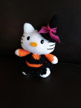 Hello Kitty Brujita