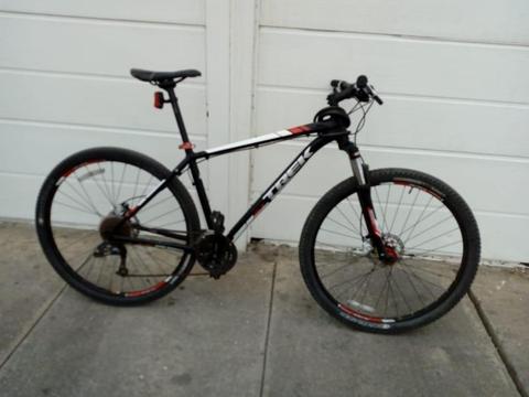 Bicicleta Trek xCaliber 6