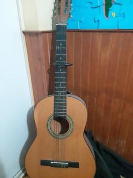 Guitarra de Madera Clásica