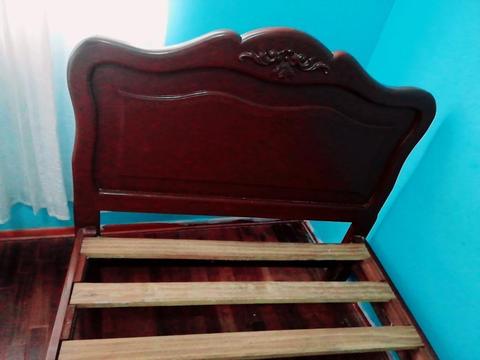 Cama de Madera Tornillo 150