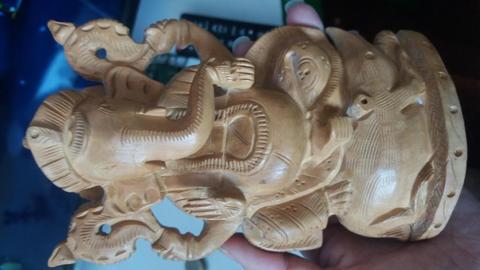 Adorno indu tallado en madera de Ganesha llamar al 949721966