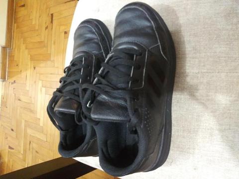 Zapatillas negras adidas