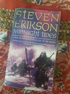 Libro Midnight Tides