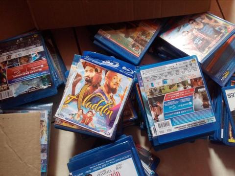 220 peliculas bluray con estuche por 95 soles