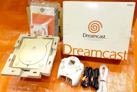Sega Dreamcast con caja