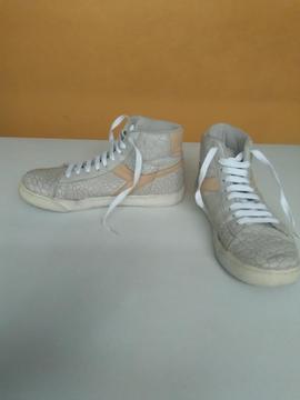 ZAPATILLA DE NINA / CHICA MARCA DIADORA ORIGINAL TALLA 36