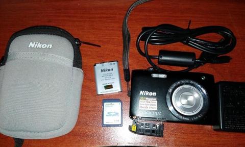 Camara Nikon Coolpix S2800 (acepto Ofertas)