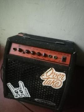 Amplificador de Guitarra Fernández 15w 8