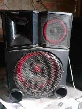 Vendo Dos Parlantes Lg